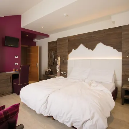 Eccher 3 Stelle Superior Hotel